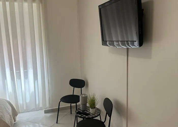 Hotel Days In Roma